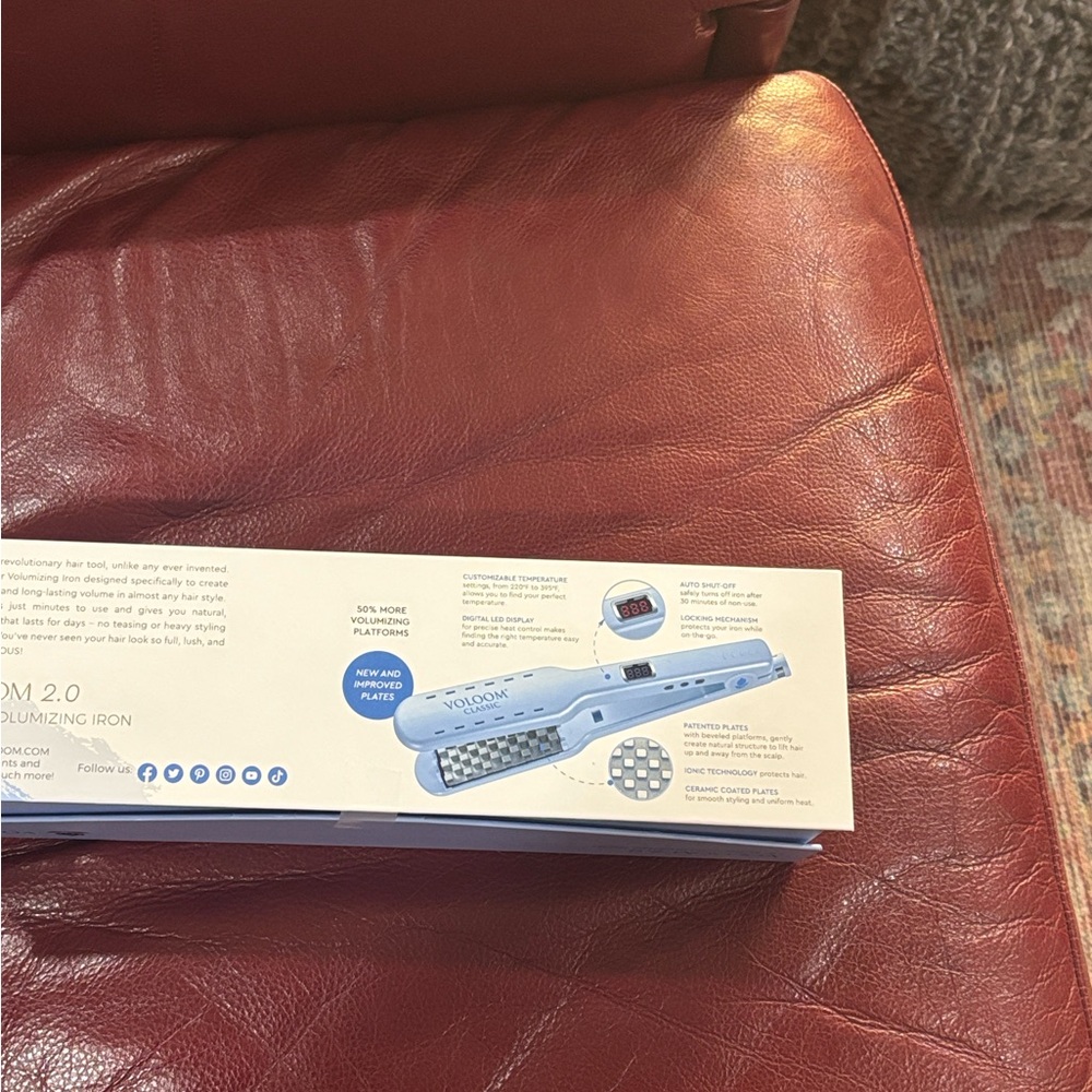 VOLOOM Hair Volumizing Iron - light Blue. Brand New!